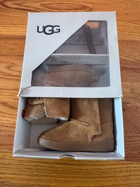 UGG Kids Chestnut Suede Fold-Over Boots